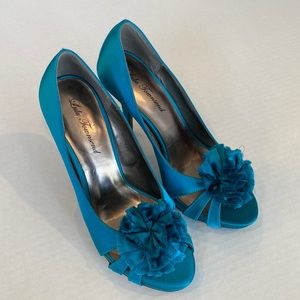 Lulu Townsend turquoise heels